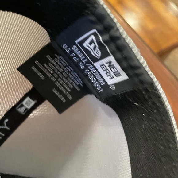 New Era Alabama 39Thirty Fitted Hat, Gray and Crimson, size Small/Medium - Picture 5 of 5